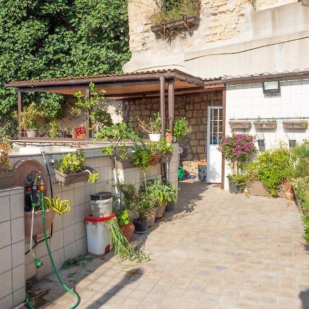 The Heart Of Naples - Neapolitana Apartment Exterior photo