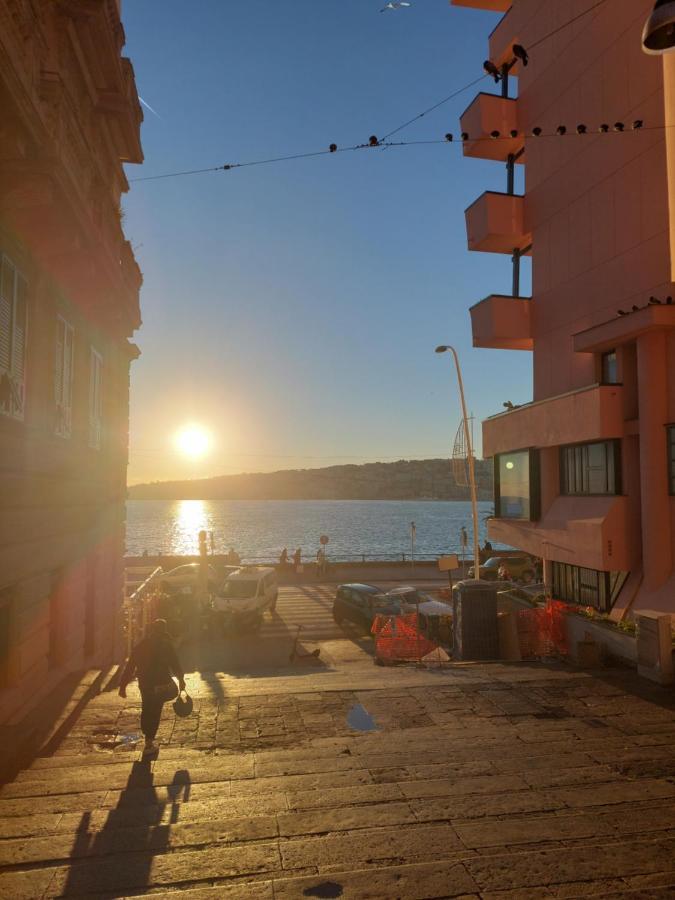 The Heart Of Naples - Neapolitana Apartment Exterior photo